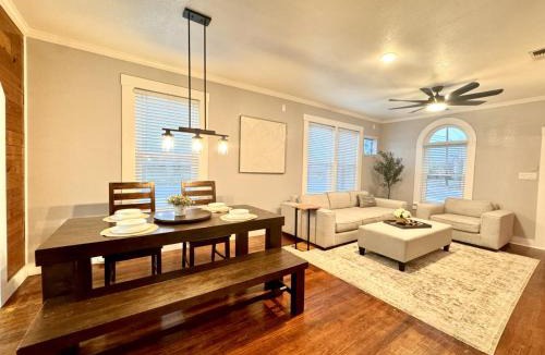 Northwest Los Angeles Heights House | The River City Haven- Cozy, Spacious Home Near Downtown
