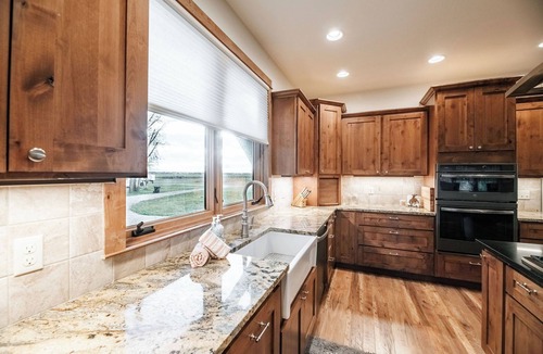 Bozeman House | The Riverhouse on the East Gallatin