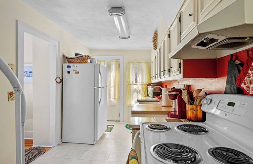 Gloucester House | The Rocky Neck Hideaway