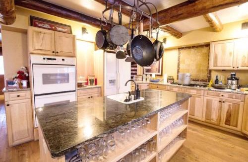Kalispell House | The Roost Lodge