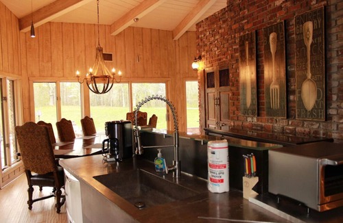 Townsend House | The Round House - Smoky Mountain Vacation on your own private Retreat!