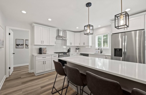 Royal Oak House | The Royal Hideaway - Your Stylish Retreat in Royal Oak!