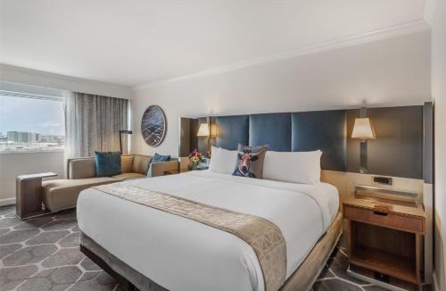 Uptown Hotel | The Royal Sonesta Houston Galleria