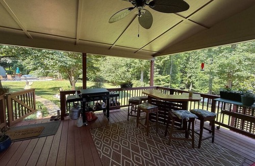 Weddington House | The RVA Room at 6Fishies