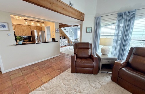 Matagorda House | The Salty Breeze -Beach Front 3-bedroom House in Matagorda Texas