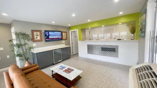 Outer Sunset Hotel | The SeaScape Inn