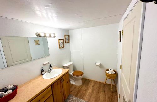Livingston Apartment | The Shepherd’s Nook