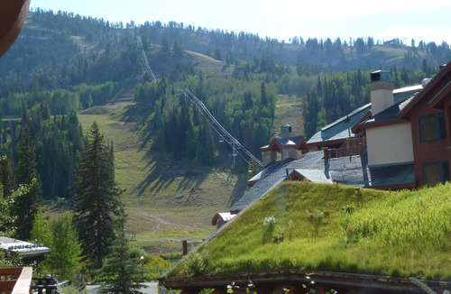 Salt Lake Mountain Resorts Condo | The snow is flying! Powderhorn 215 is a larger 1 BR/den w/slope views