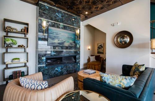 Springdale Apartment | The Star on Spring