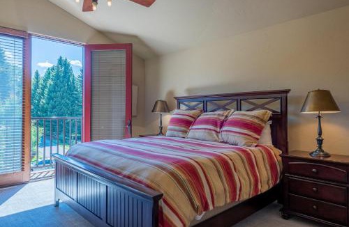 Ketchum House | The Timbers O-3 Bedroom