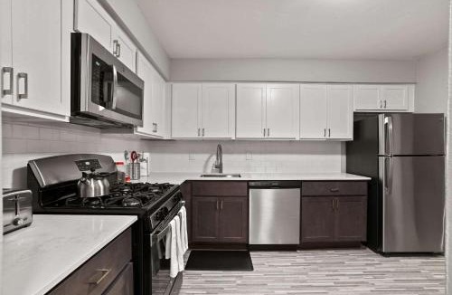 Rochester Apartment | The Ultimate Rochester Getaway Cozy & Inviting