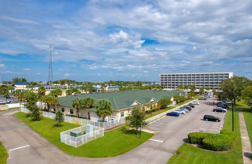 Orlando Apartment | The View Hotel, Trademark Collection by Wyndham