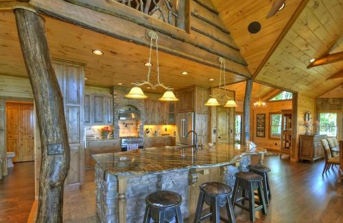 Ridges Over the Lake House | The Vue Over Blue Ridge