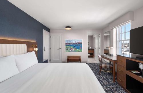 Lindenwald Hotel | The Well House Hamilton, Tapestry Collection By Hilton