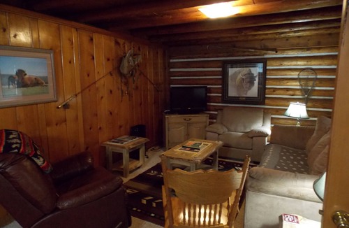 West Yellowstone Cabin | The White Buffalo rustic cabin located in the middle of West Yellowstone, MT