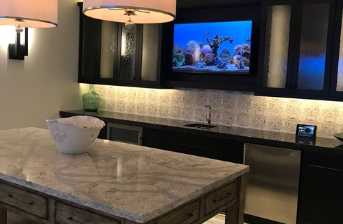 The Village of West Clay House | The Whitehouse SuitenYour Personal Entertainment Space!