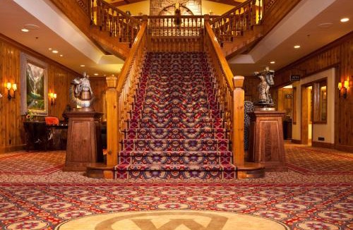 Jackson Hole Hotel | The Wort Hotel