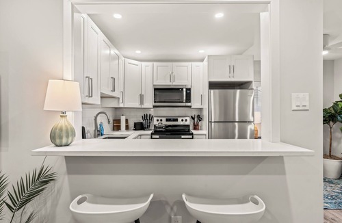 Conshohocken Apartment | Therapeutic 2 King Bedroom Apartment in Downtown Conshohocken