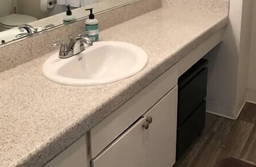 Crown Point Apartment | This apartment is a 1 bedroom(s), 1 bathrooms, located in San Diego, CA.