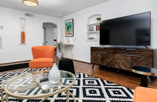 Boise Condo | This building and the apartments within could not have been restored with any more care and detail.