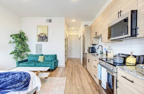 Washington Ave./ Memorial Park Apartment | This cozy home is the perfect home for a couple or solo traveller in Houston