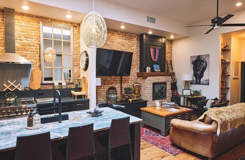 Sheridan Apartment | This loft is a 2 bedroom(s), 2.5 bathrooms, located in Sheridan, WY.