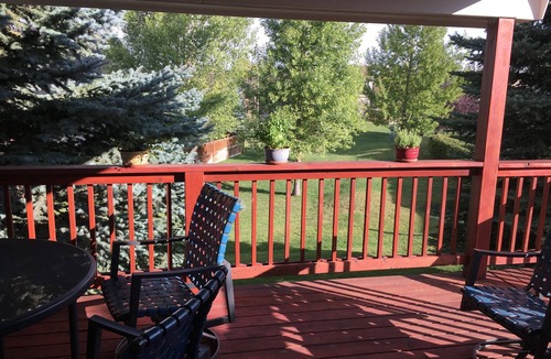 Laramie House | This spacious single home combines modern amenities with a cozy mountain feel