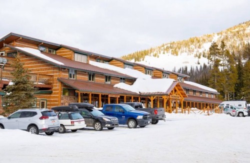 Moran House | Three Fantastic Cottages, Located Near All the Excitement w/ Parking!