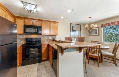 Tahoe Village Apartment | Three Mountain-Inspired Villa: Pools, Spa Tubs, Mini Golf & Game Lounge
