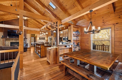 Butler Cabin | Timber Ridge Luxury Cabin – Your Ultimate Escape