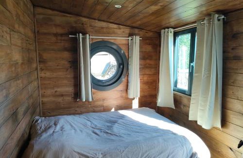 Dombasle-devant-Darney Ski Chalet | Tiny escapade