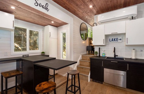Sagle House | Tiny Home Paradise Stay w/Lake & Mountain Views