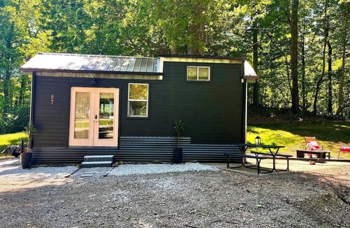 Valley Hi RV Rental | Tiny House - Big Fun!