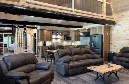 Tipton Cabin | Tipton Run Lodge: Luxurious Log Cabin with Private Pond!