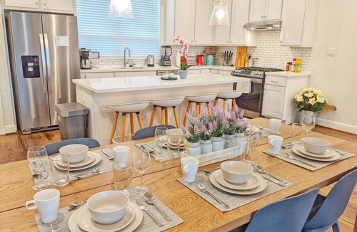 Astrodome Villa | TMC 3-Story Townhome FREE EV Charge