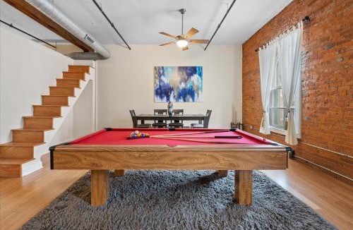 Wholesale District Apartment | Top Floor Loft in Downtown Indianapolis