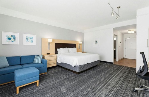 Auburn Hills Hotel | TownePlace by Marriott Suites Detroit Auburn Hills