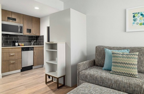Charlotte Hotel | TownePlace Suites by Marriott Charlotte LoSo Airport