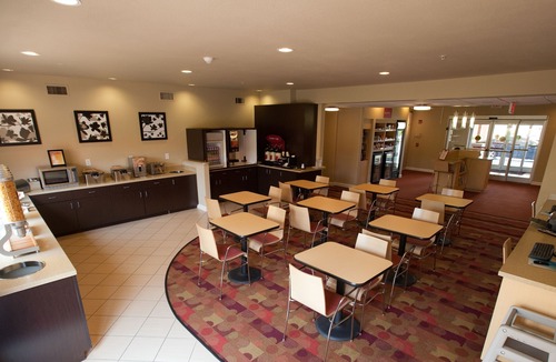 Clute Hotel | TownePlace Suites by Marriott Lake Jackson Clute