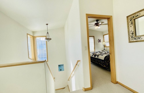 Red Lodge Ski Chalet | Townhome w/Hot Tub, Minutes to Skiing, Red Lodge, MT