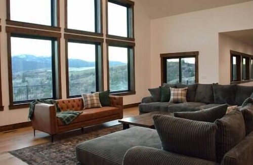 Irwin House | Trails End Lodge