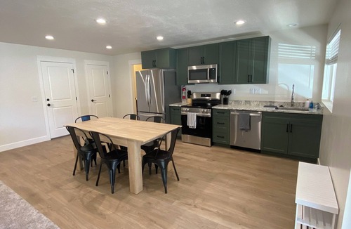 Sevier House | Trailside Basement with Stunning Big Rock Candy Mountain Views