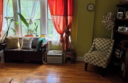 North Riverdale Apartment | Tranquil 1-bedroom apartment with AC in North Riverdale