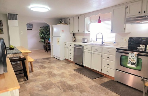Baker City House | Tranquil 3 Bedroom, 2 Bath Home Near Scenic River Walk!