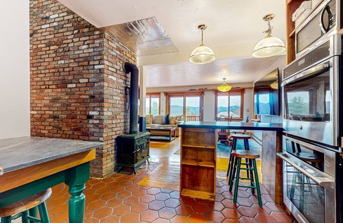 Pittsfield House | Tranquil dog-friendly retreat with generous deck, fitness area, & amazing views