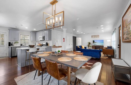 Candler-McAfee House | Tranquil Haven Retreat on Lynn Iris Dr