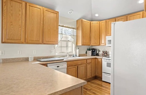 Cheyenne House | Tranquil Home on the Cheyenne Greenway!