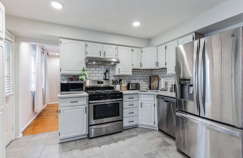 Cherry Hill House | Tranquil Retreat in Cherry Hill located near Philadelphia, PA