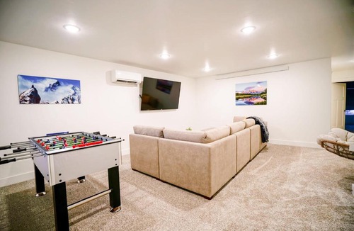 Victor House | Traverse Townhome