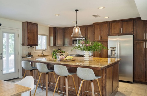 Hudson Bend House | Travis by AvantStay | Waterfront Lake Retreat